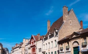 Bien-être et convivialité : Le charme des résidences seniors à Dijon