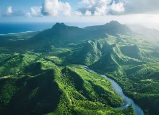La Guadeloupe et ses contours : analyse topographique et géographique