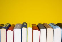 Livres vs écrans : le combat pour les adolescents