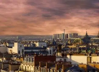 Quelle est la ville la plus éloignée de Paris ?