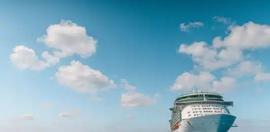 Partez à la découverte de la Méditerranée à bord d’un navire de croisière pas cher !